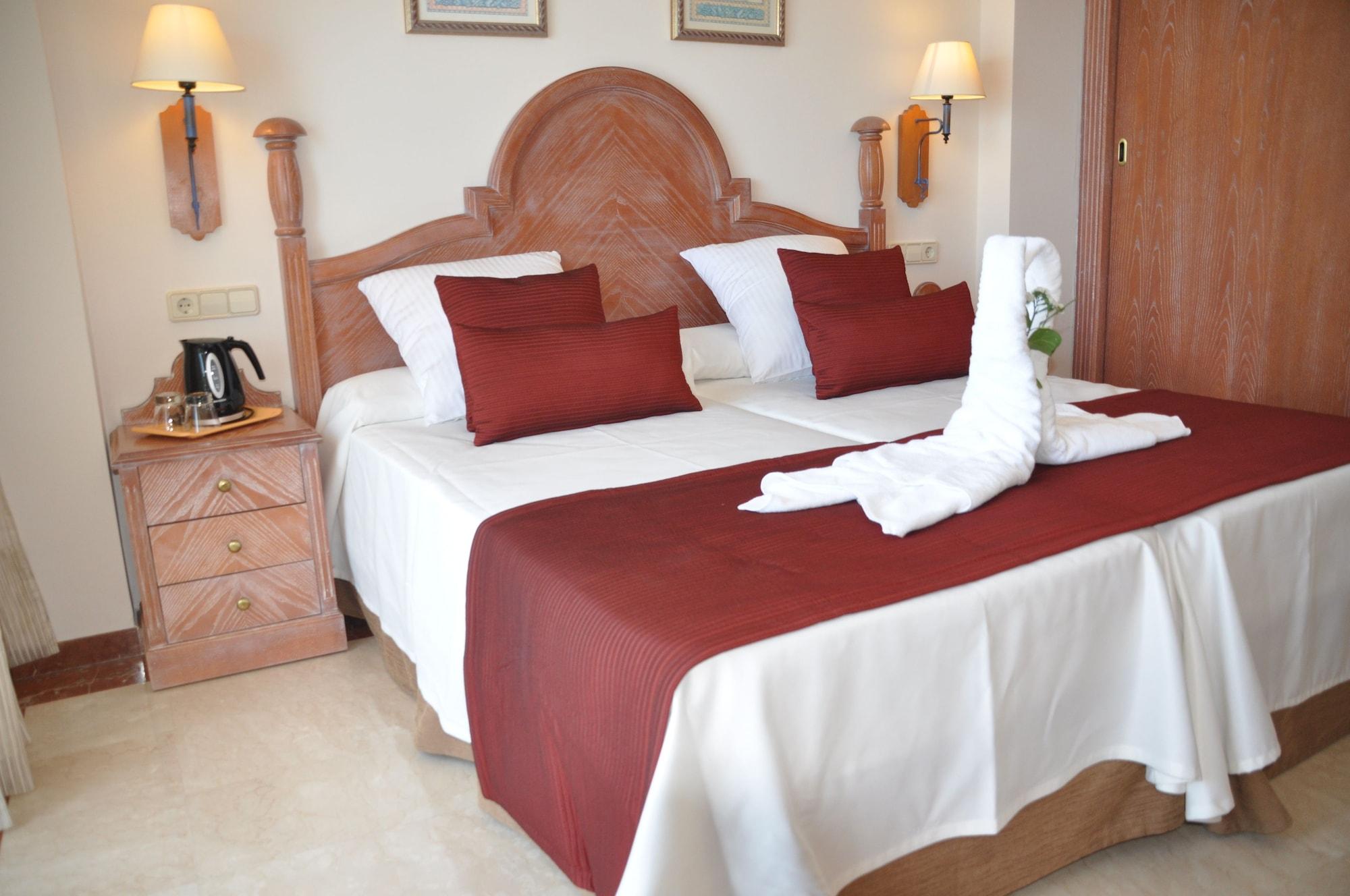 El Somni Ibiza Dream Hotel By Grupotel Sant Joan De Labritja Zewnętrze zdjęcie A guest room at the hotel