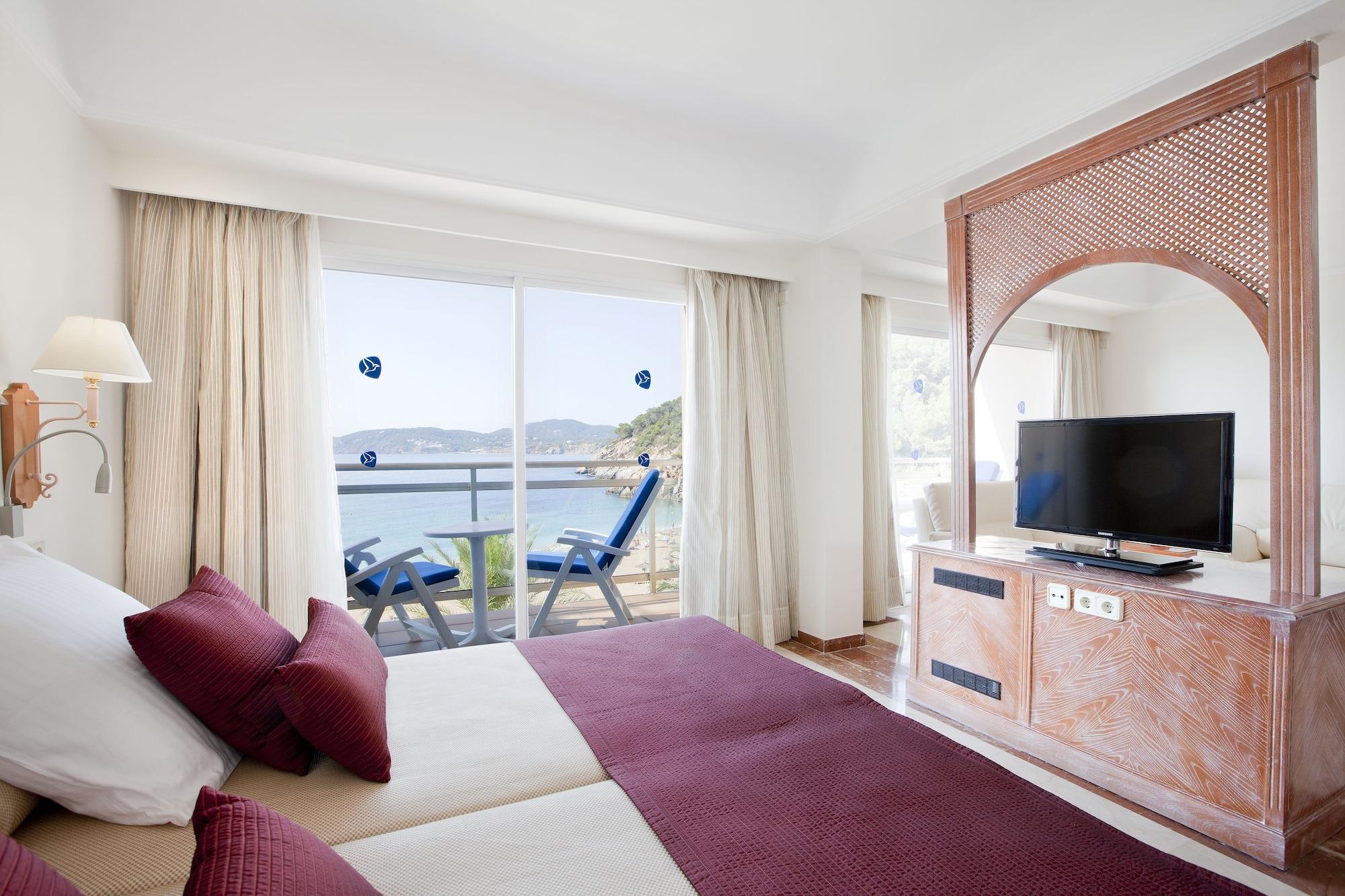 El Somni Ibiza Dream Hotel By Grupotel Sant Joan De Labritja Zewnętrze zdjęcie A room at the hotel